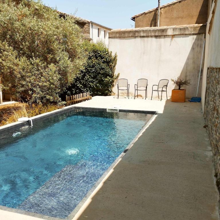 Very Chic Townhouse with Pool and Garage - Maison de Vacances - 32