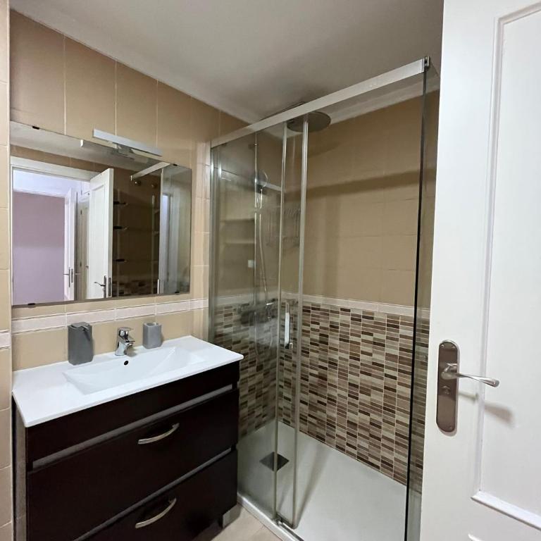 Mediterráneo Playa, a 3min del mar y con aire acondicionado - Apartamento de 4 dormitorios con balcón - 30