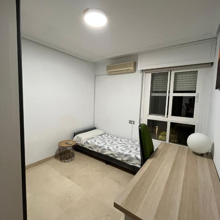 Mediterráneo Playa, a 3min del mar y con aire acondicionado - Apartamento de 4 dormitorios con balcón - 37