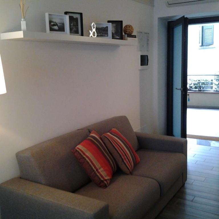 Como Via Carcano 13 - Appartamento con 2 Camere da Letto - 12