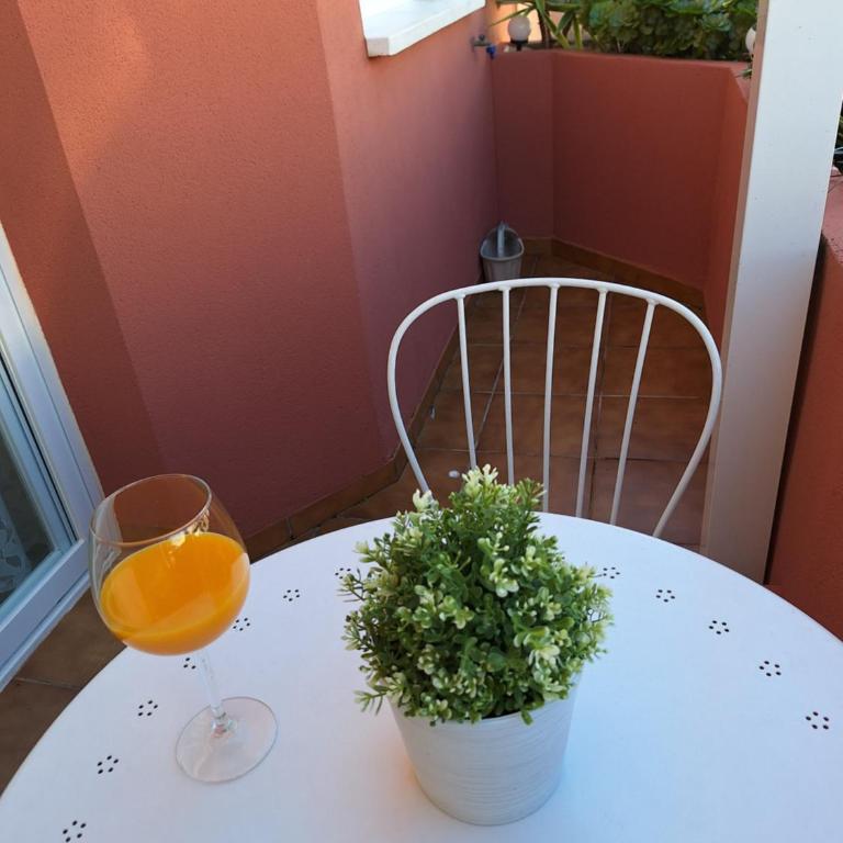 Ático fresco y luminoso con aparcamiento privado - Apartamento de 2 dormitorios - 2