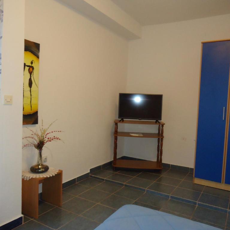 Apartments Villa Mićunović - Double or Twin Room - 6