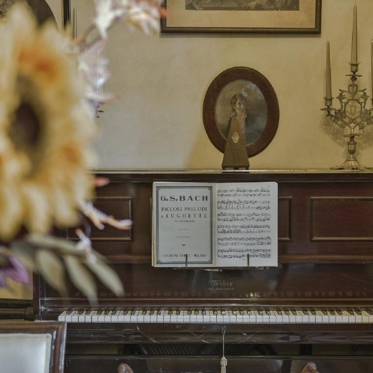 Residenze d'Epoca Palazzo Coli Bizzarrini - Imperial Suite - 21
