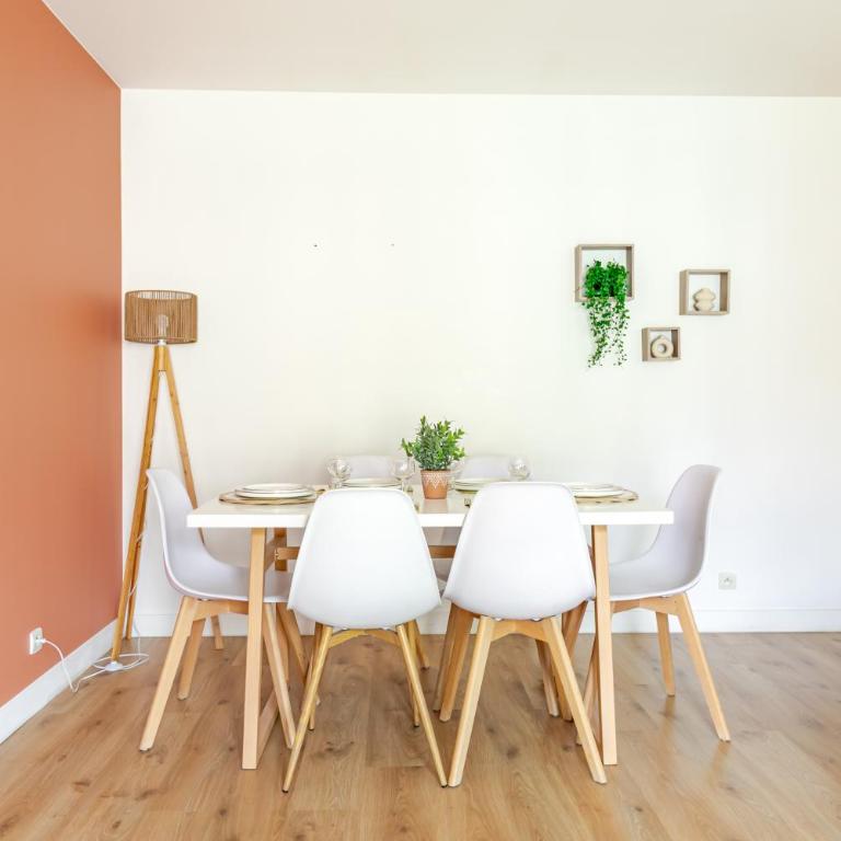 Le Chaleureux - 5' Disney - 3' Val d'Europe - Parking Free - Appartamento con 2 Camere da Letto - 6