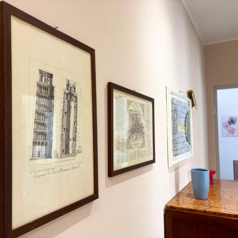 Domus Mazzini Pisa Centro - 6 Ospiti, 2 Bagni, 3 Camere, Patio Privato - 5 minuti dalla Stazione Treni - Appartamento con 3 Camere da Letto - 17