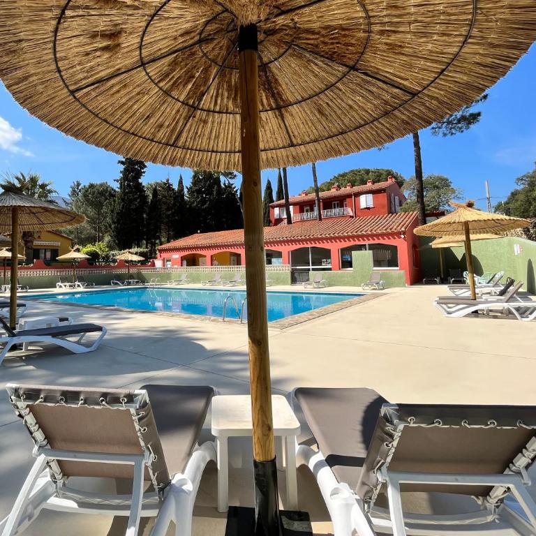Camping Des Mimosas - Mobile Home 2 Chambres - 51