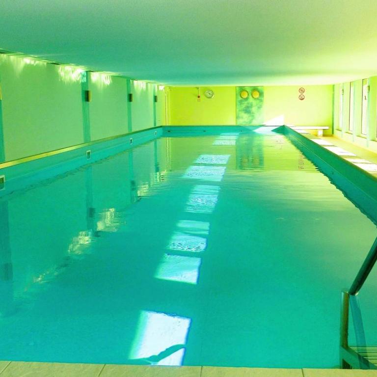 VERONIKA Haus KMB Seeappartement am Ossiacher See mit direktem Seezugang und Hallenbad - Apartment mit 2 Schlafzimmern und Balkon - 16