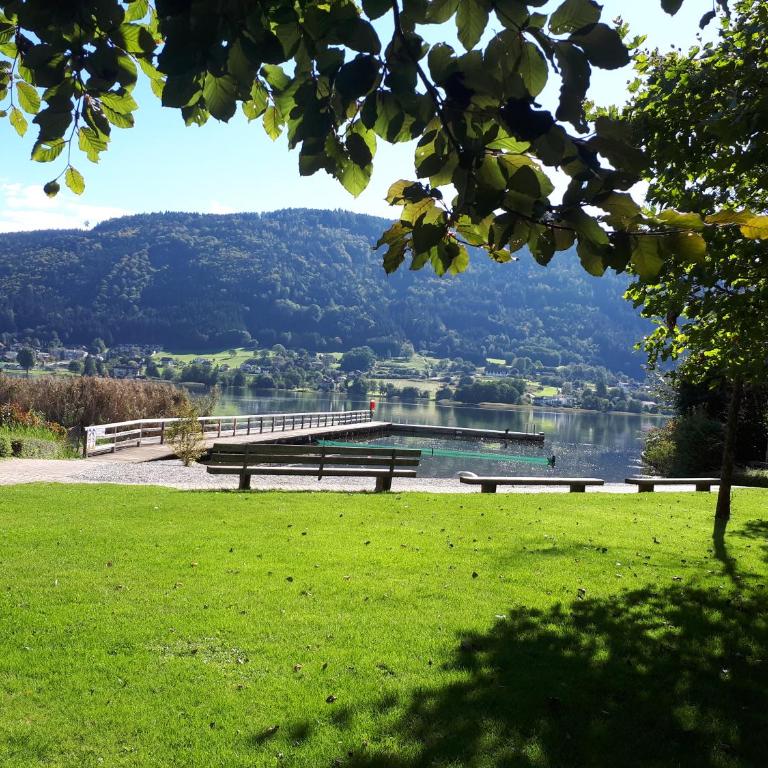 VERONIKA Haus KMB Seeappartement am Ossiacher See mit direktem Seezugang und Hallenbad - Apartment mit 2 Schlafzimmern und Balkon - 14