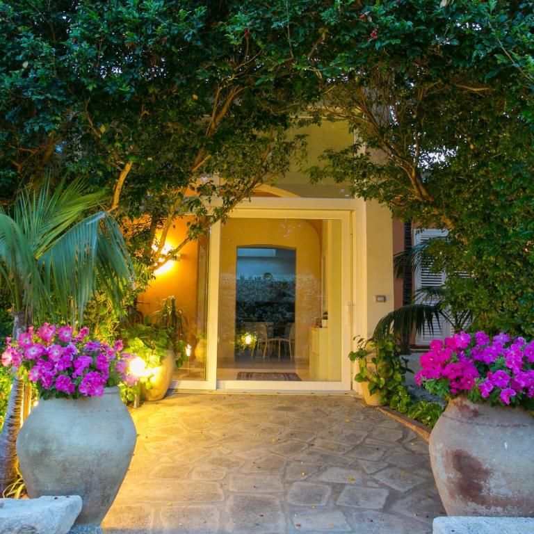Temenos Villa by Ortigiaapartments - Villa - 3