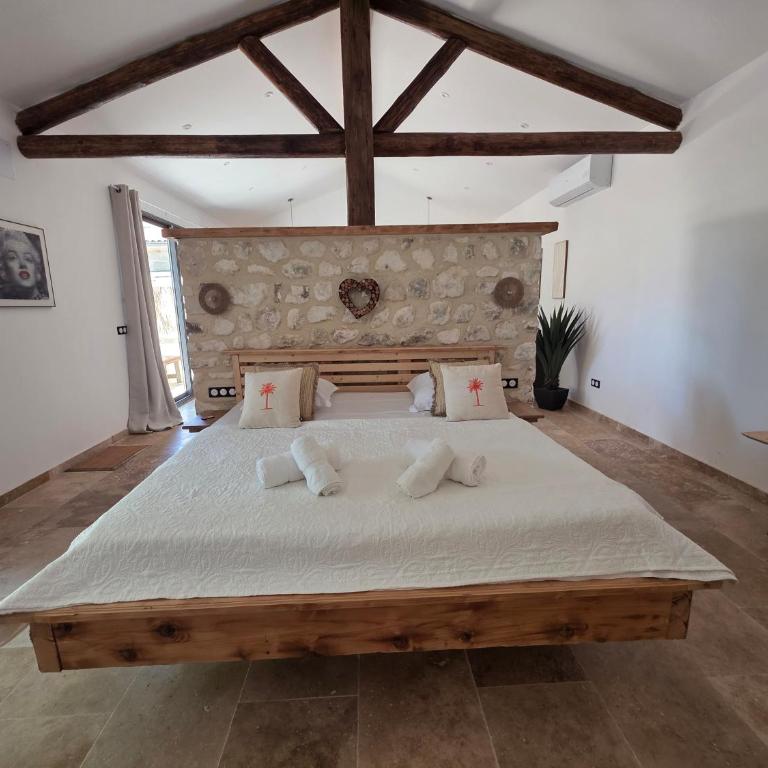 Domaine de la Tapie de Bouchet - en Camargue - Villa - Vue sur Jardin - 3