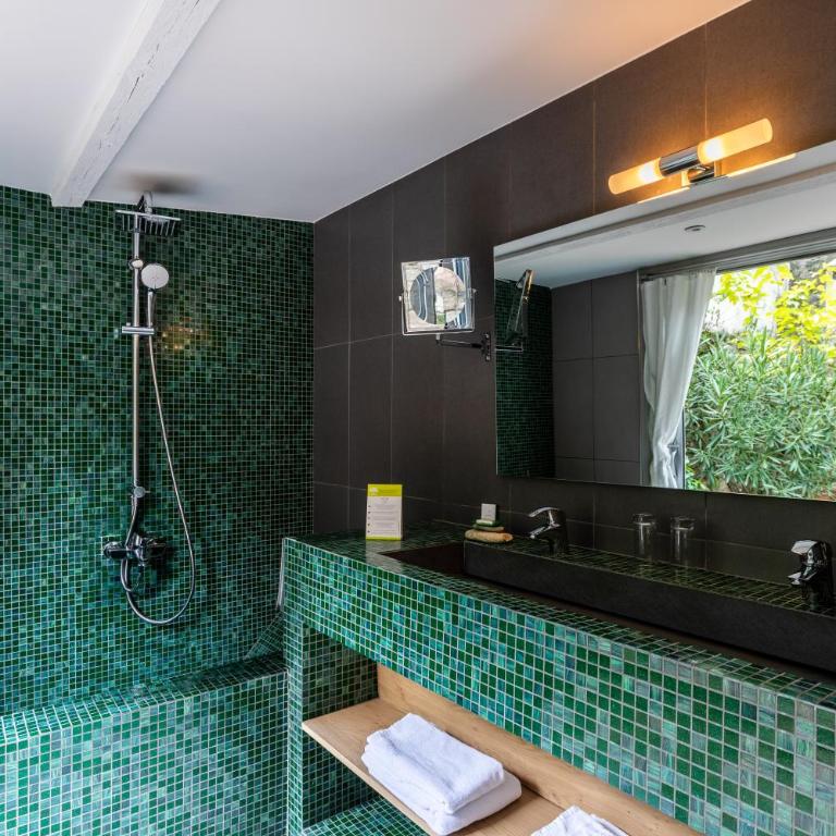 Boutique Hôtel Entraigues - Chambre Double Supérieure de Luxe avec Terrasse - 12