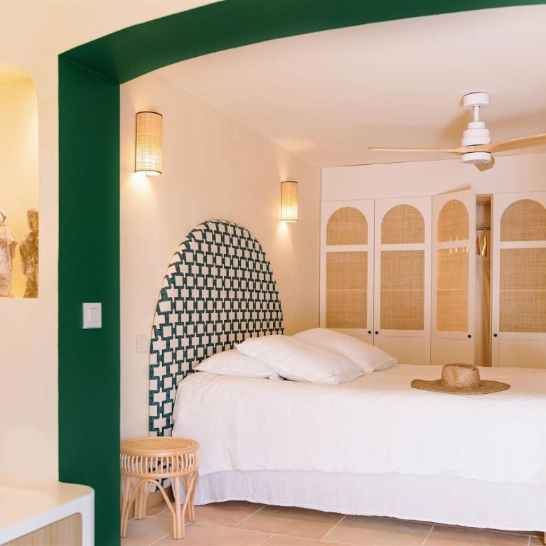Villa PIPA POLARIS I suite ELULA - vue panoramique & piscine - Chambre Double Deluxe - 1