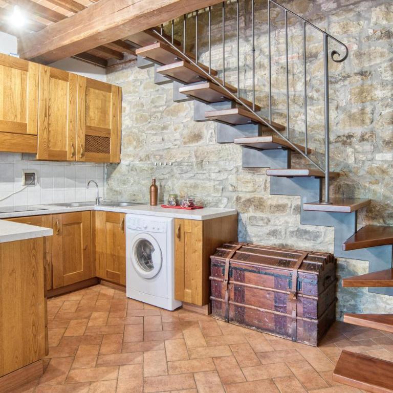 8 Bedroom Awesome Home In Arezzo - Casa Vacanze con 9 Camere da Letto - 3