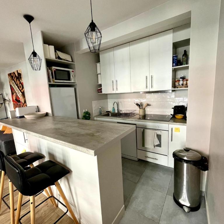 Comfort & Calm Near Arc de Triomphe - Appartement 2 Chambres Deluxe - 12