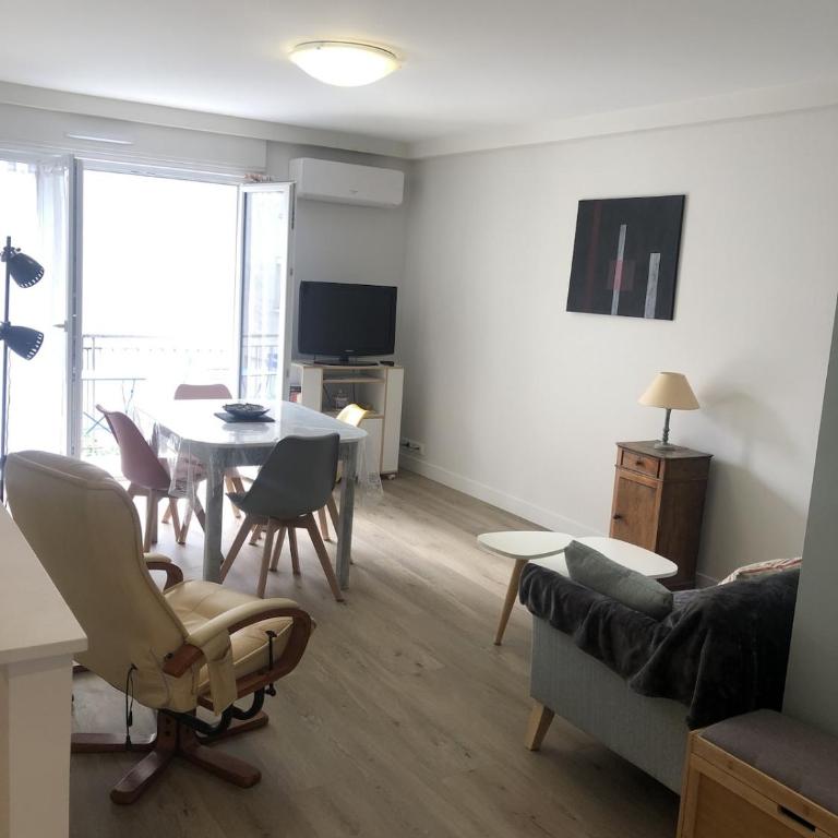 Appartement T3 58 m2, Le République, centre-ville, climatisé, balcon - Apartment mit 2 Schlafzimmern und Balkon - 3