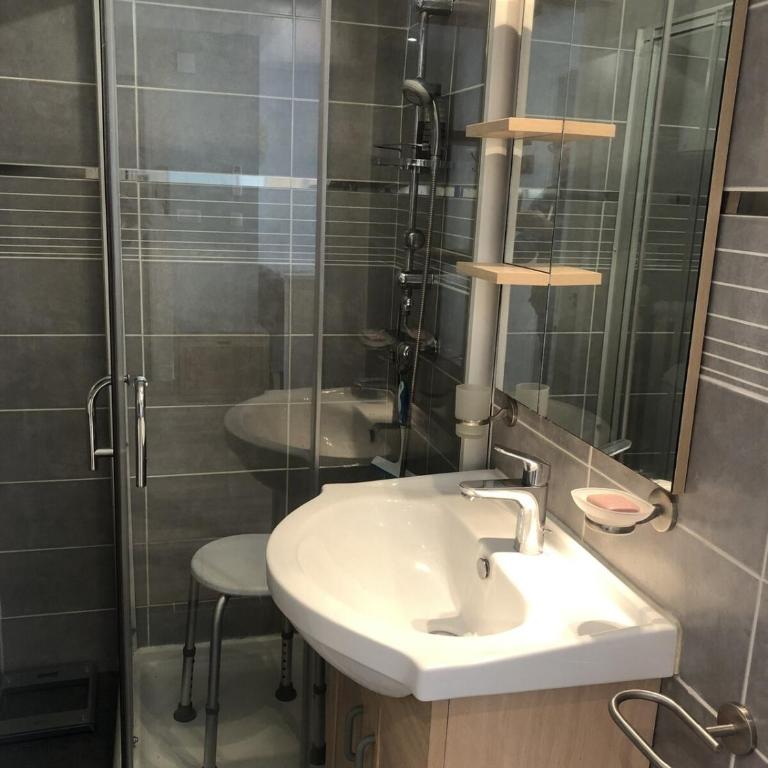 Appartement T3 58 m2, Le République, centre-ville, climatisé, balcon - Apartment mit 2 Schlafzimmern und Balkon - 9