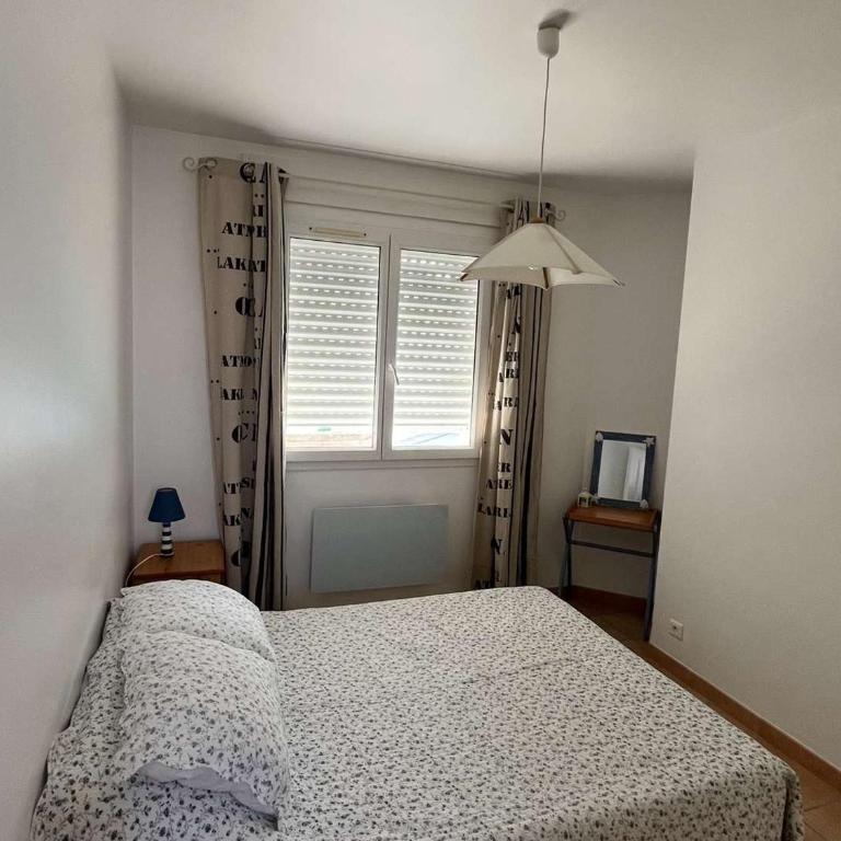 Villa ensoleillée avec terrasse près de la plage - FR-1-831-11 - Villa - 18