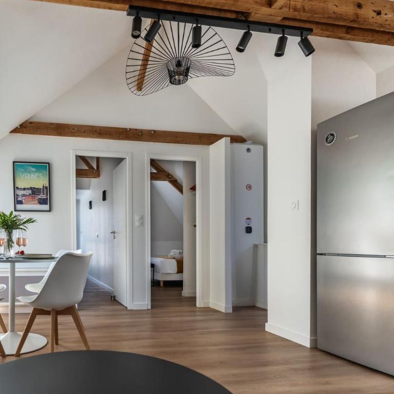 LOGODEN - Appartement TOUT CONFORT 2 Chambres, proximité gare, parking privé - Appartamento con 2 Camere da Letto - 3