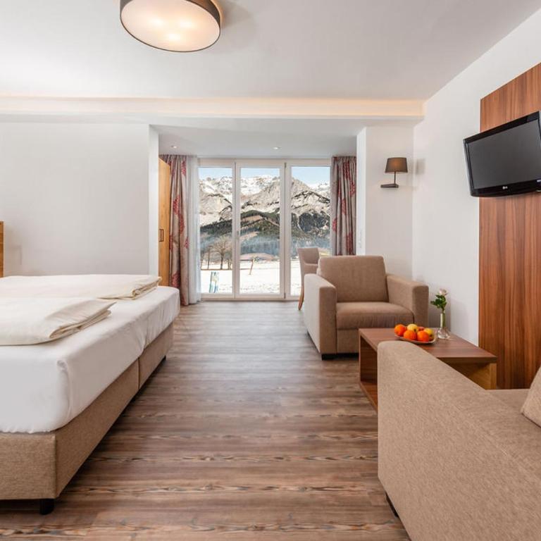 Hotel Pehab - Rooftop-Spa - Doppelzimmer mit Bergblick - 2