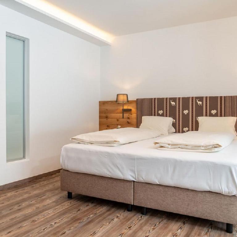 Hotel Pehab - Rooftop-Spa - Doppelzimmer mit Bergblick - 3