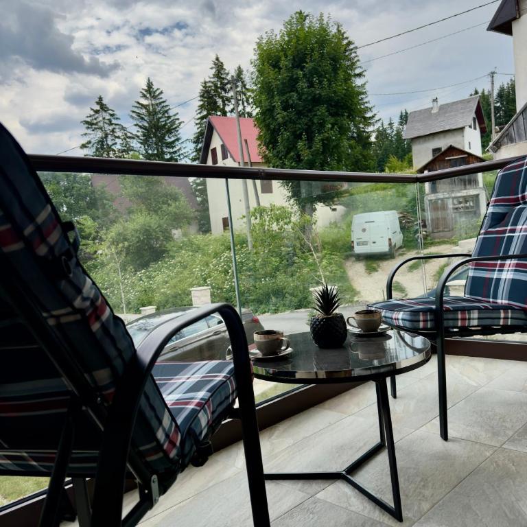 Samsa lux house in the center of Žabljak - Two-Bedroom Villa - 4