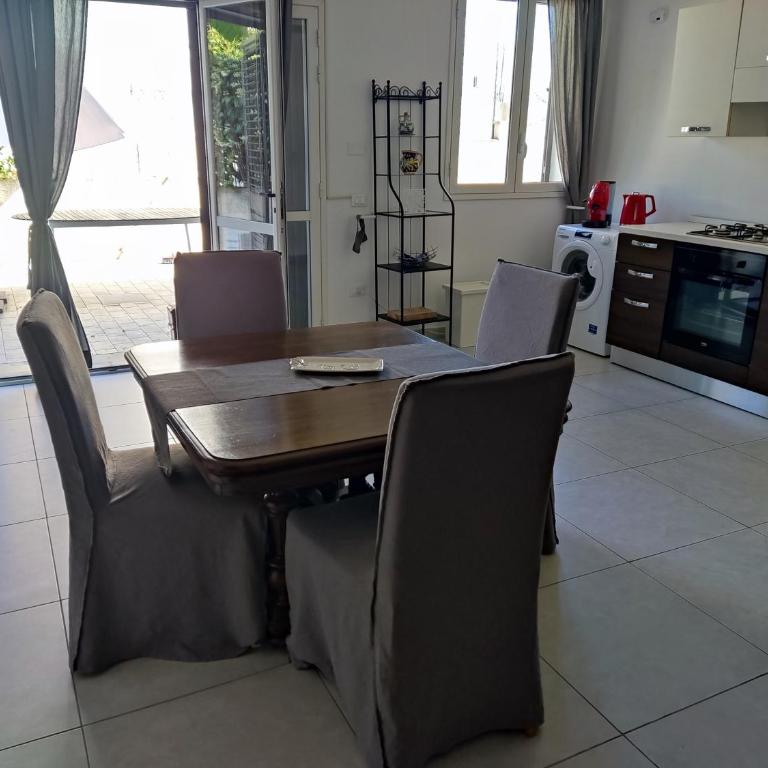 Clara's HOME - Appartamento con 1 Camera da Letto - 10