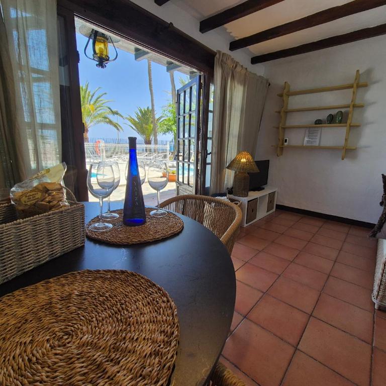 8i Ocean Front Playa 4 - Two-Bedroom Apartment - 1