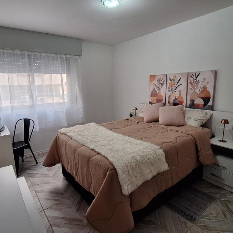 Centric Loc - Sleeps 5 - Balcony - High Speed WiFi - Two-Bedroom Apartment - 12