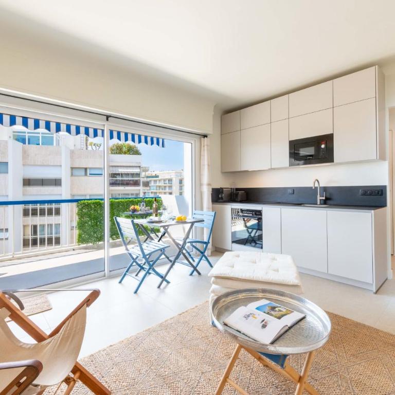 2-Br Apartment with Terrace & Sea View Palm Beach Cannes - Appartement - 4
