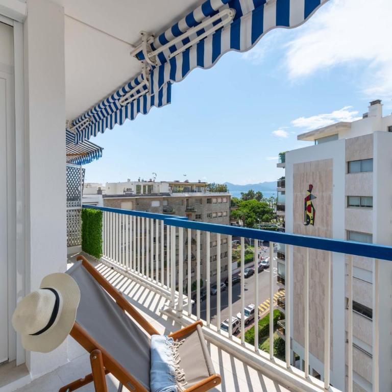 2-Br Apartment with Terrace & Sea View Palm Beach Cannes - Appartement - 8
