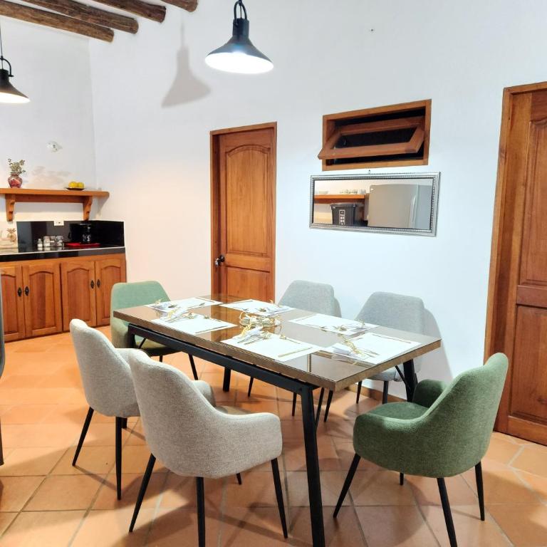 Apartamento de la Villa II - Three-Bedroom Apartment - 9
