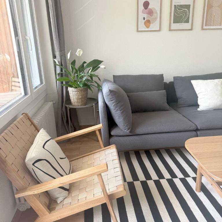 Gorgeous Modern Mountain View Flat in Täsch with free parking - Apartment mit 2 Schlafzimmern und Bergblick - 13