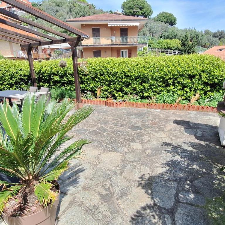 B&B Jungle Baita - Camera Superior Matrimoniale/Doppia con Letti Singoli con Vista Giardino - 4