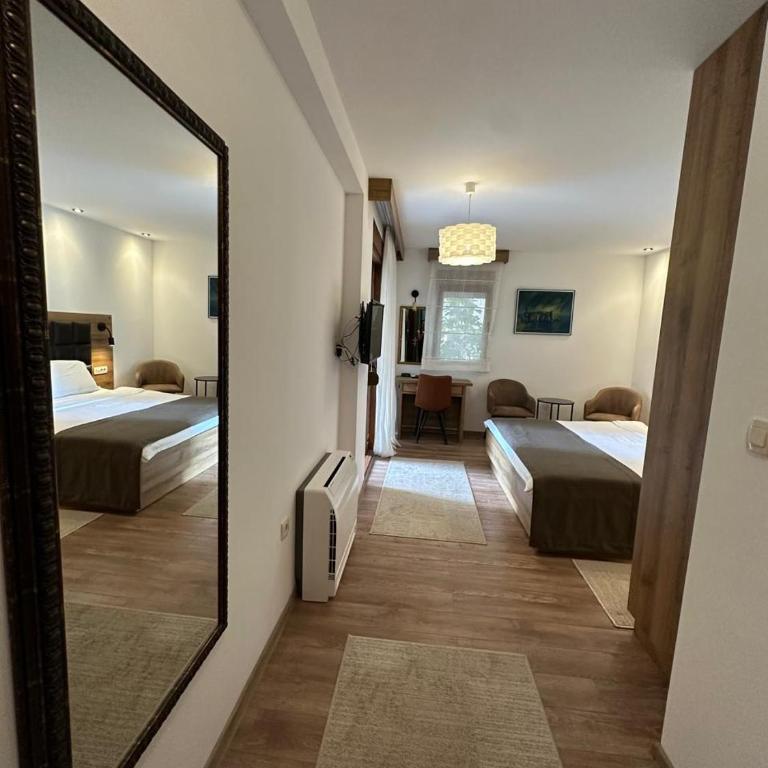 Meridian Hotel - Apartman sa Dve Spavaće Sobe, Pogledom na More i Terasom - 10