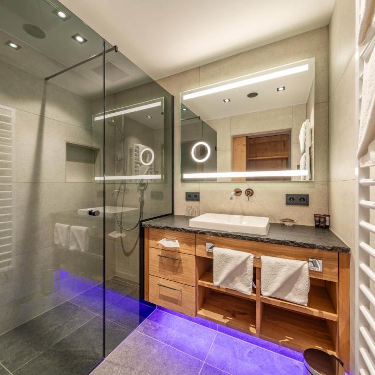 Hotel Rose - Deluxe Doppelzimmer mit Zustellbett - 8