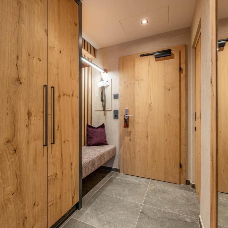 Hotel Rose - Deluxe Doppelzimmer mit Zustellbett - 9