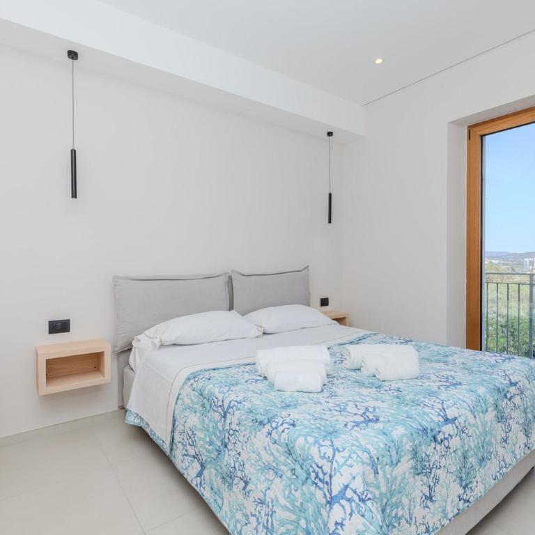 Antares Rooms and Suites - Camera Matrimoniale Deluxe con Balcone - 4
