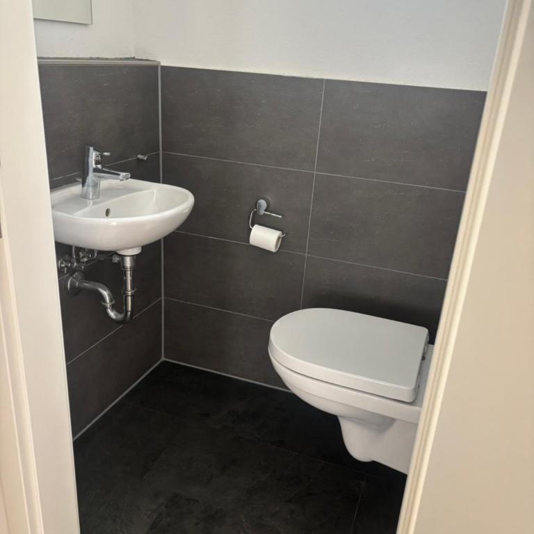 2 Zimmer Ferienwohnung zu vermieten - Apartment mit 1 Schlafzimmer - 4