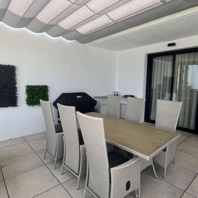 Luxury Secure Chic-Hideaway in La Cala de Mijas with Sun-Drenched Terrace, SPA & GYM - Apartamento de 3 dormitorios - 13