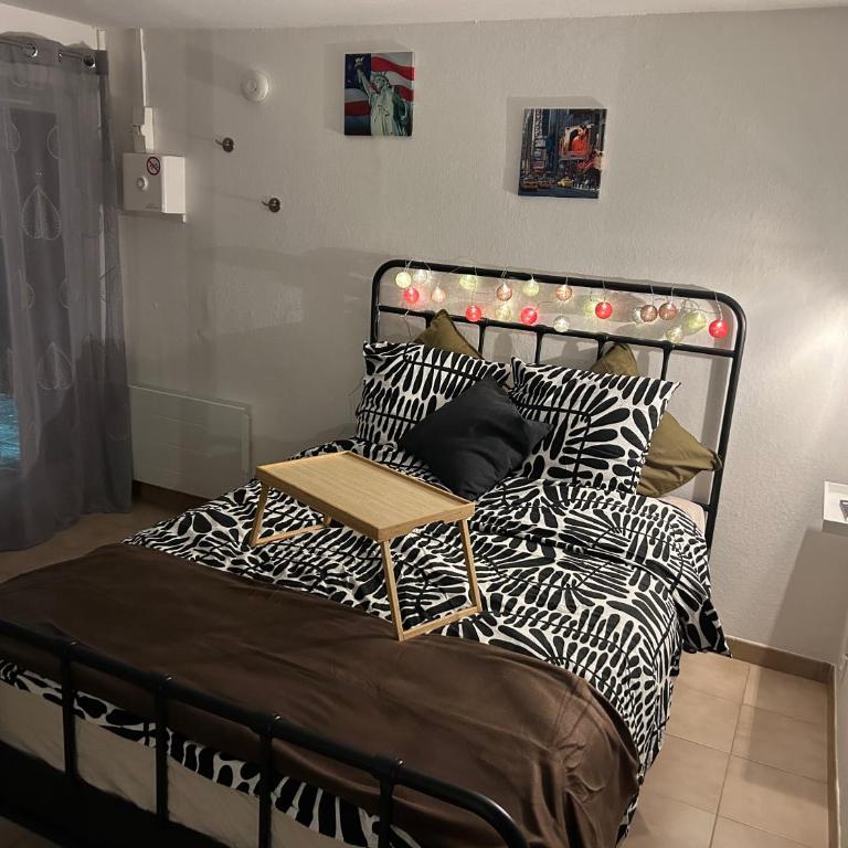 Studio climatisé avec terrasse ombragée dans maison au calme et dans la verdure - Apartment mit 1 Schlafzimmer - 23
