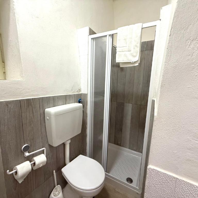 Al Castello - UN LETTO IDEALE - Appartamento Monolocale con 1 Letto Matrimoniale - 4