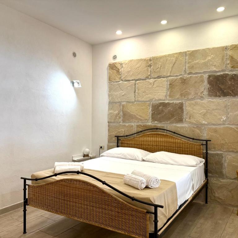 Al Castello - UN LETTO IDEALE - Appartamento Monolocale con 1 Letto Matrimoniale - 1