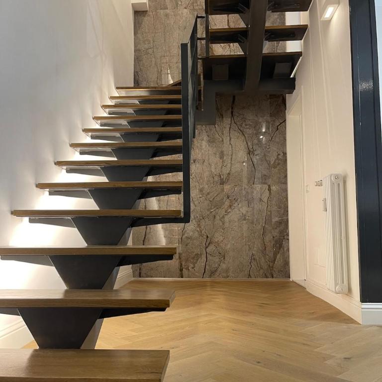 Attico di lusso elegante e moderno - Appartamento con 2 Camere da Letto e Terrazza - 15