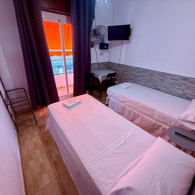 PENSIÓN ROSA - Habitación Doble - 2 camas - 5
