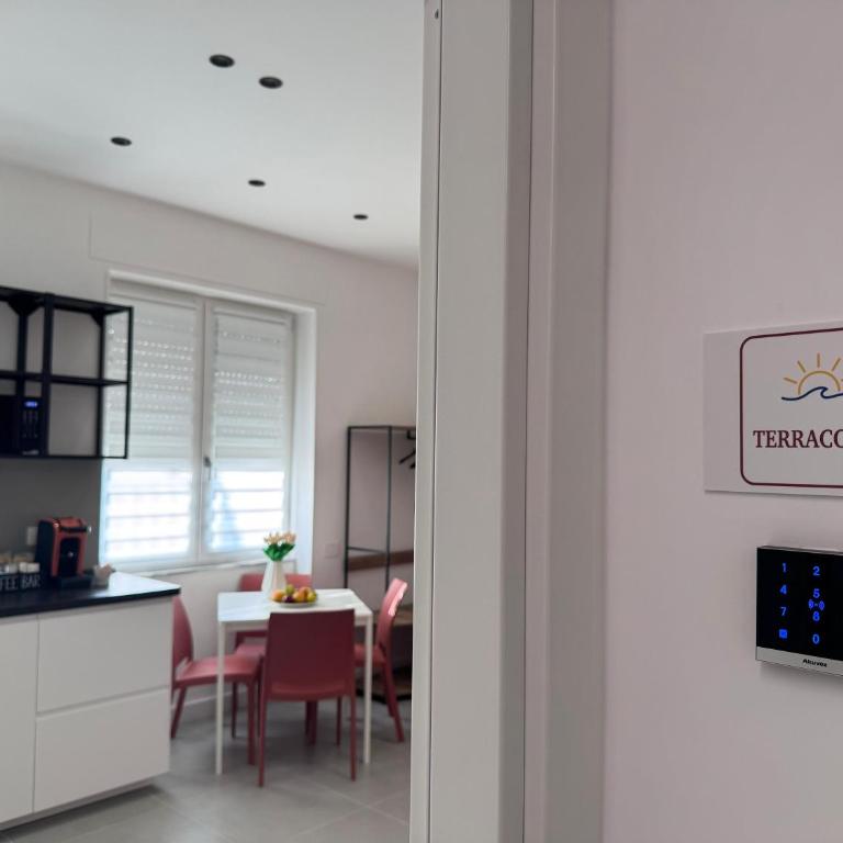 Meraviglia B&B - Salerno Centro Close to the Station and Pier - Camera Quadrupla - 17
