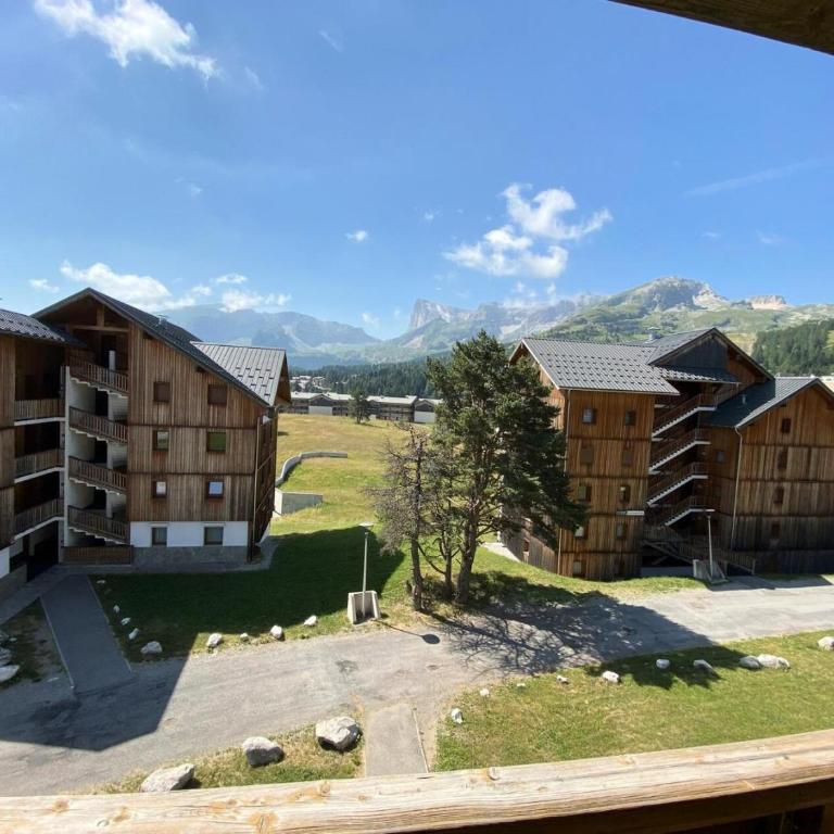 Les Chalets De Superd Ancolie - APPARTEMENT DANS CHALET DE 30 LOGEMENTS EXPO SUD MAE-8854 - Appartement - 14