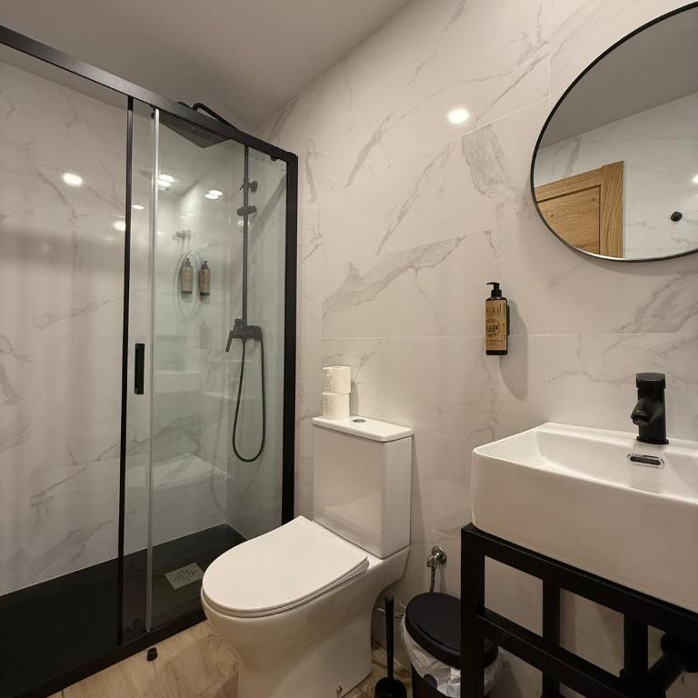 CC Gijon - Habitación Familiar - 8