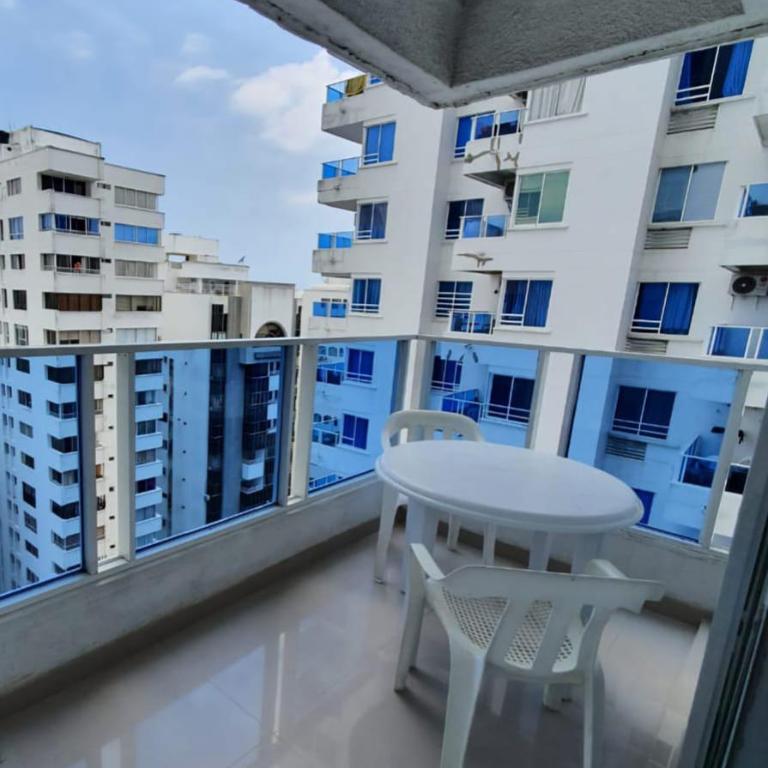 Apartamento con balcon p13 - One-Bedroom Apartment - 1