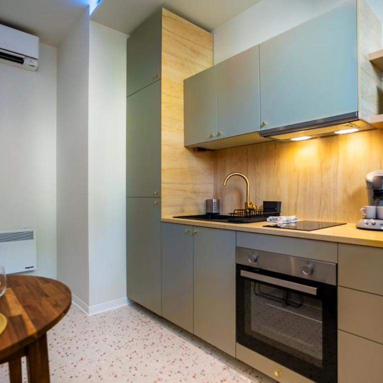 Suite jacuzzi & sauna - Centre - Strasbnb - Apartamento de 1 dormitorio - 20