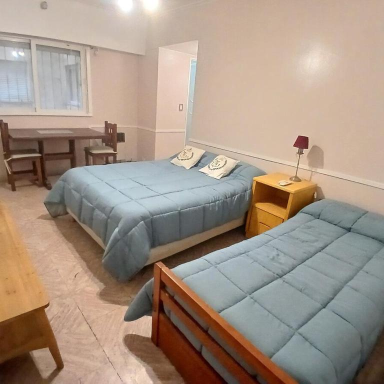 Depto Sarmiento zona centro 3 personas - Estudio - 1